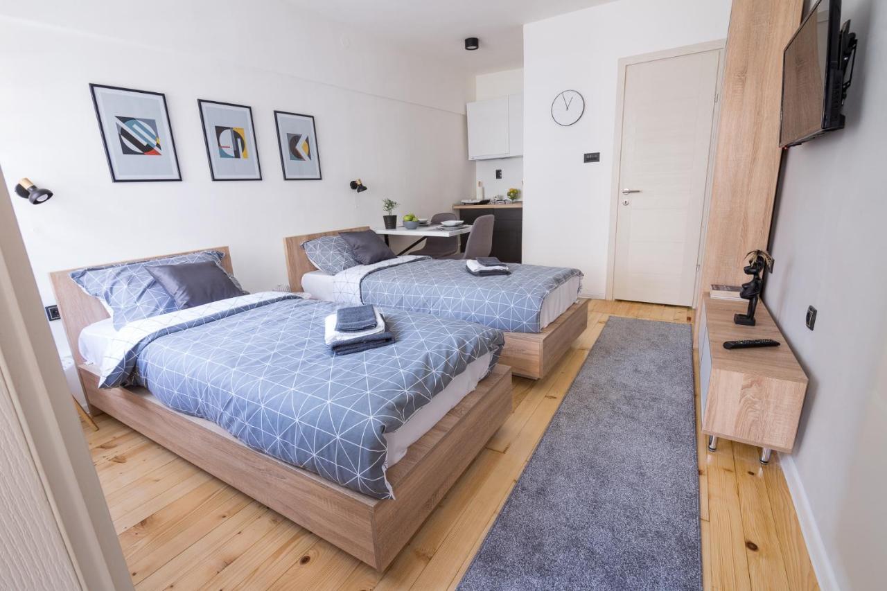 Sunrise Apartments Ni Extérieur photo